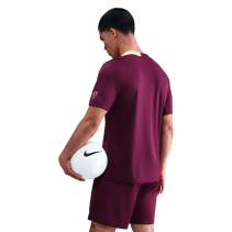 Feeberse|CAMISETA NIKE DRI-FIT STRIKE39,99 €26,44 €Futbol EmotionCamisetas