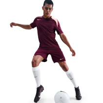 Feeberse|CAMISETA NIKE DRI-FIT STRIKE39,99 €26,44 €Futbol EmotionCamisetas