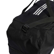 Feeberse|BOLSA ADIDAS TIRO DUFFEL BOTTOM 51.5L49,99 €33,05 €Futbol EmotionBolsas de deporte
