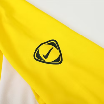 Feeberse|SUDADERA BRASIL 2002 AM109,98 €57,81 €Futbol VintagesRETRO