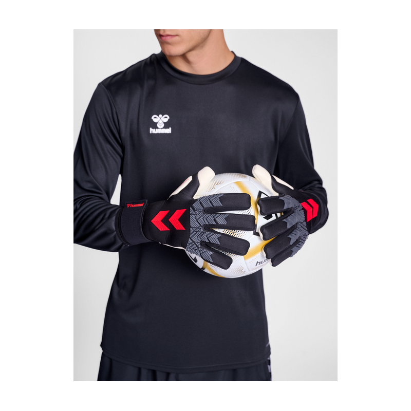 Feeberse|Guantes portero Hummel Hyper Grip99,95 €82,60 €HummelGuantes de portero