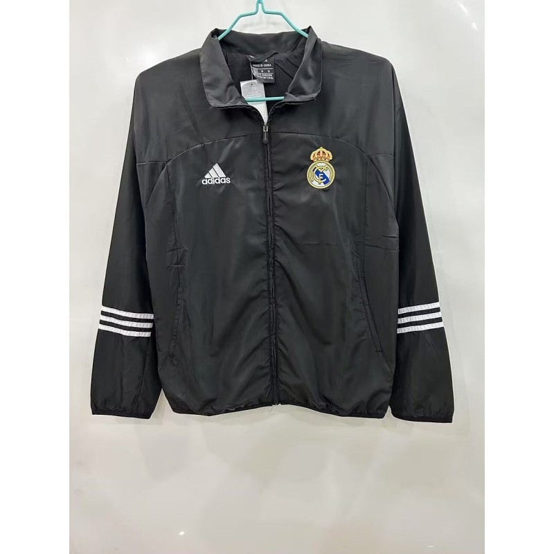 Feeberse|CHAQUETA REAL MADRID 200299,95 €66,07 €Futbol VintagesRETRO