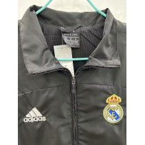 Feeberse|CHAQUETA REAL MADRID 200299,95 €66,07 €Futbol VintagesRETRO