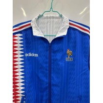 Feeberse|CHAQUETA REVERSIBLE FRANCIA 1994129,95 €74,34 €Futbol VintagesRETRO