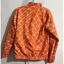 Feeberse|CHAQUETA REVERSIBLE HOLANDA 198899,95 €49,55 €Futbol VintagesRETRO