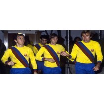 Feeberse|CAMISETA RETRO AMARILLA VISITANTE FCB 1974-7559,95 €49,55 €RetroFootballROPA