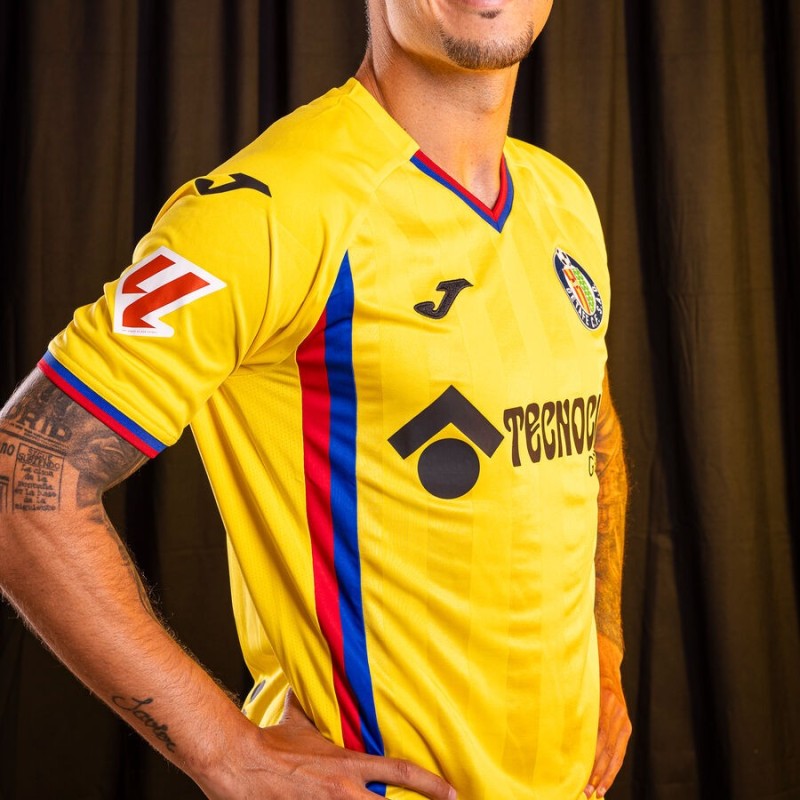 Feeberse|3ª EQUIPACION GETAFE 25/2669,90 €57,77 €JomaROPA